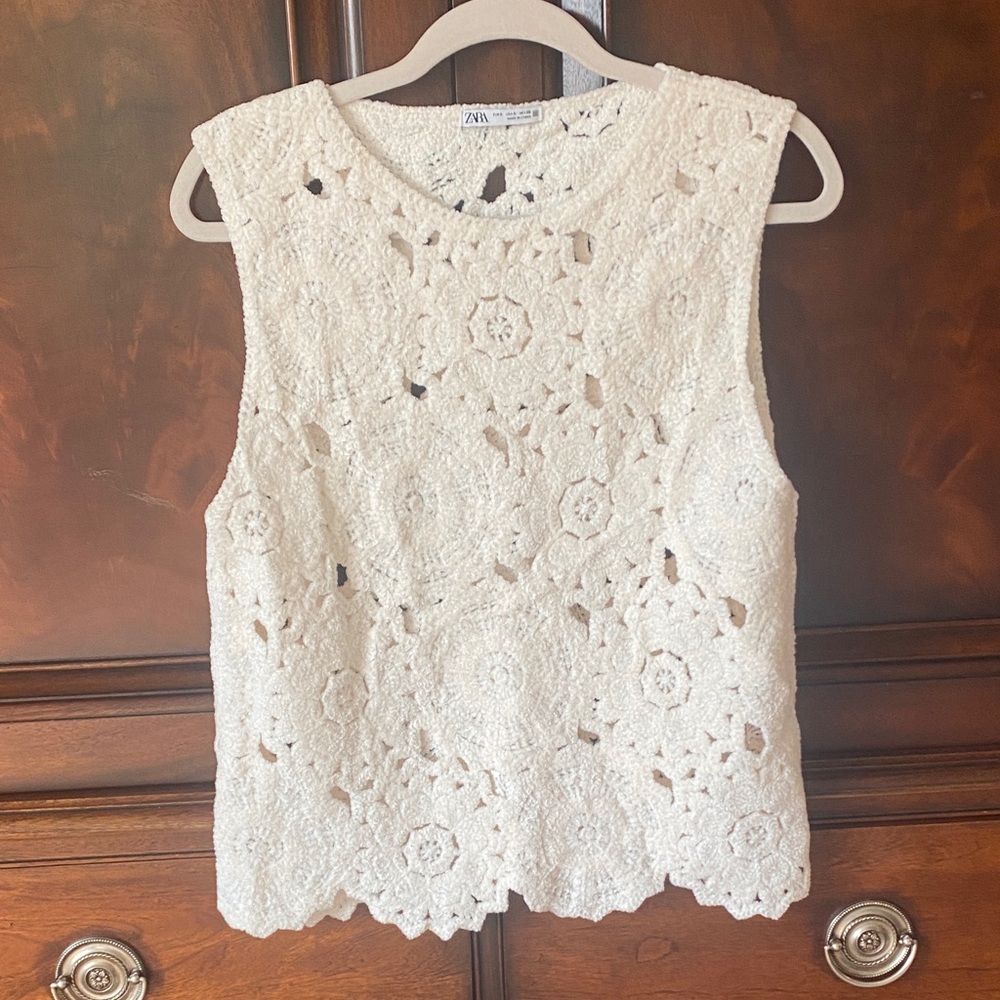 Zara Cream Floral Lace Sleeveless Top